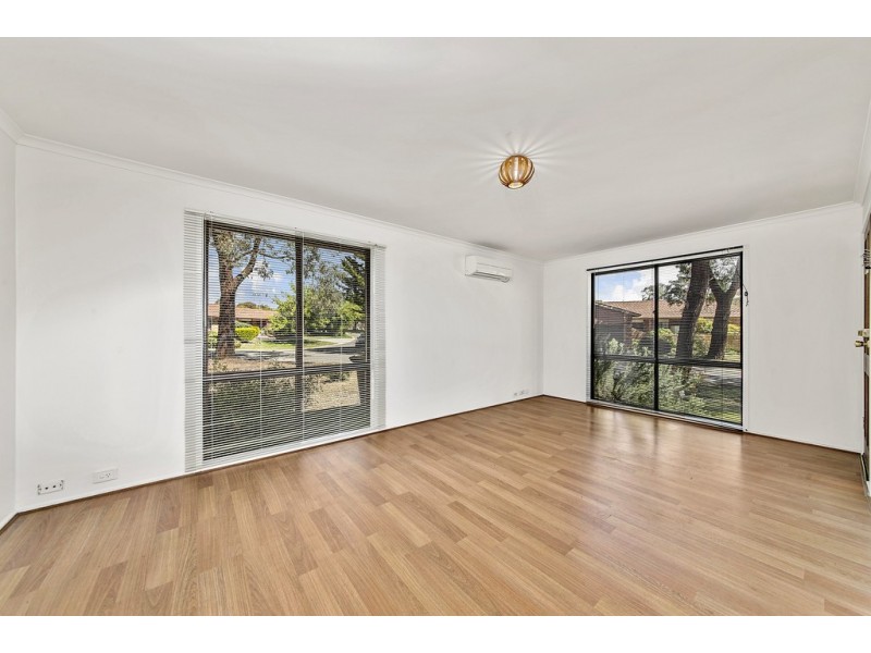 12 Tattersall Crescent, Florey ACT 2615