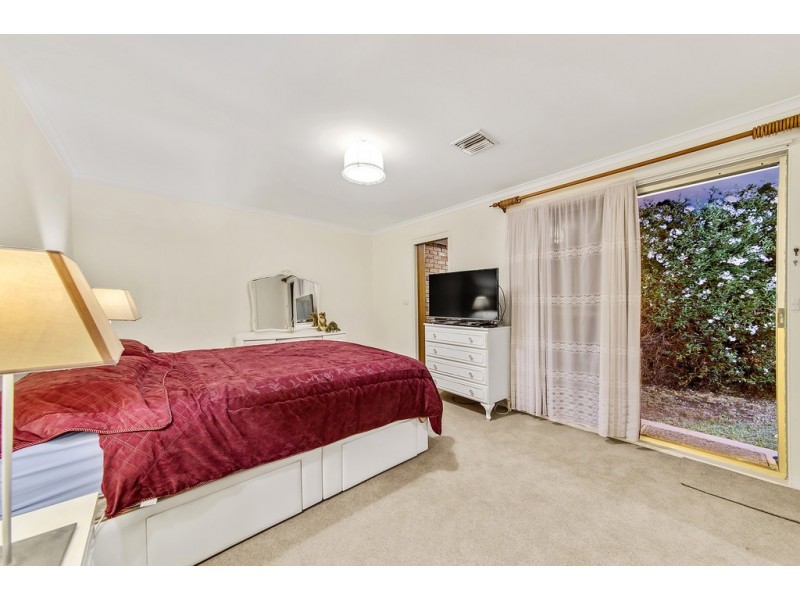 4 Bancks Crescent, Mckellar ACT 2617