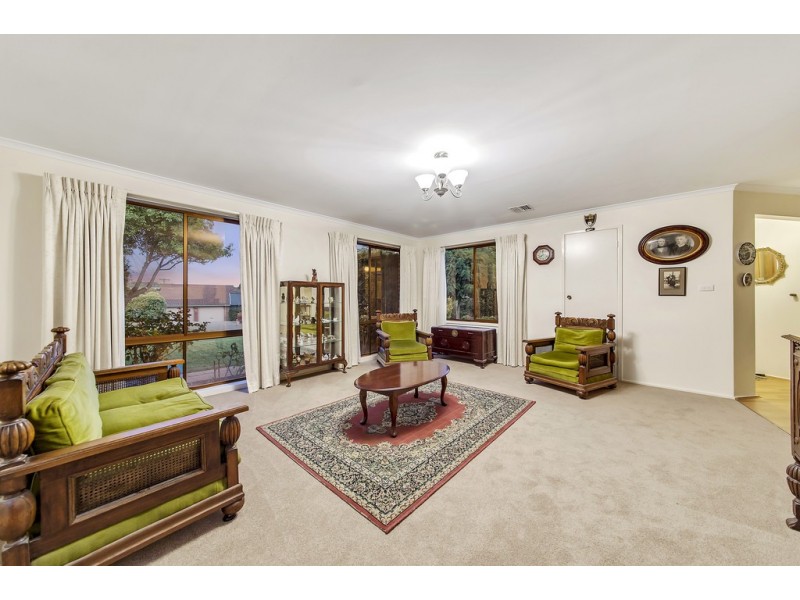 4 Bancks Crescent, Mckellar ACT 2617