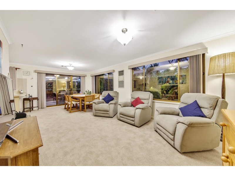 4 Bancks Crescent, Mckellar ACT 2617