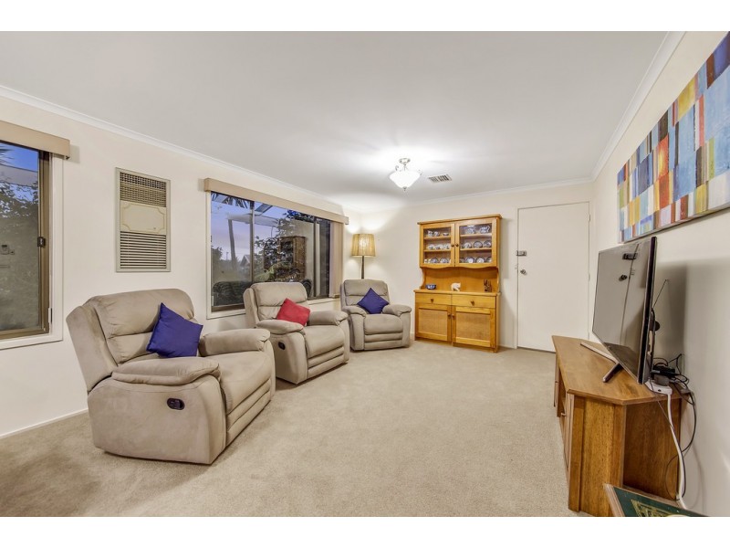4 Bancks Crescent, Mckellar ACT 2617
