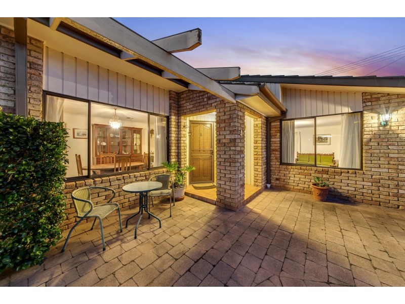 4 Bancks Crescent, Mckellar ACT 2617