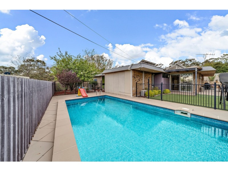 16 Lambrigg Street, Farrer ACT 2607