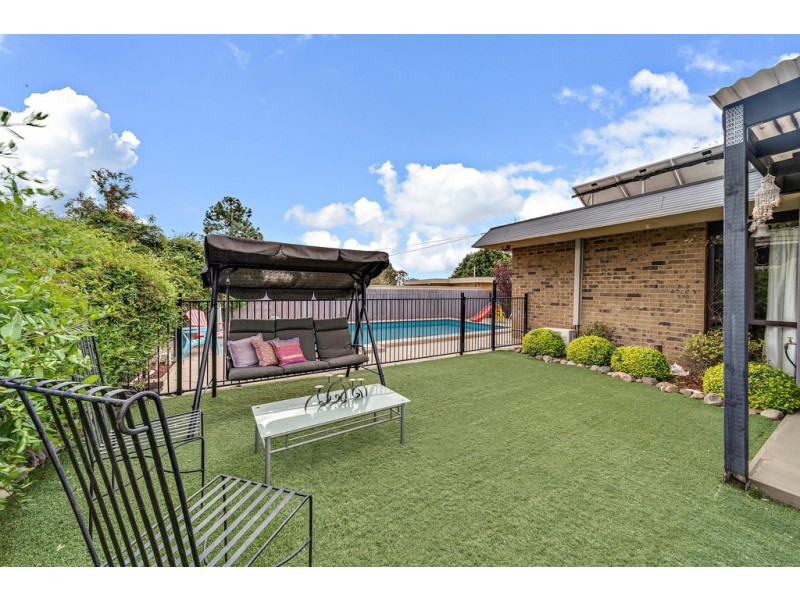 16 Lambrigg Street, Farrer ACT 2607