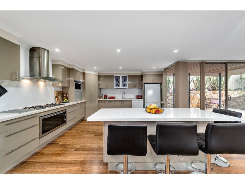 16 Lambrigg Street, Farrer ACT 2607