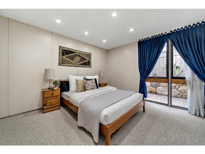 16 Lambrigg Street, Farrer ACT 2607