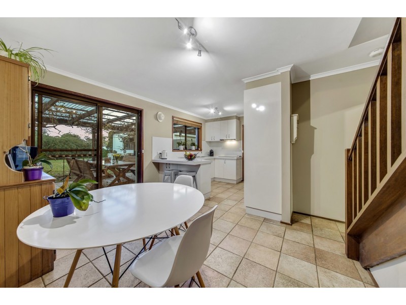 14 Carter Crescent, Calwell ACT 2905
