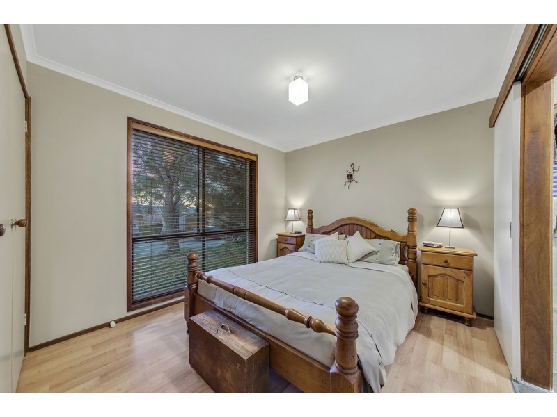 14 Carter Crescent, Calwell ACT 2905