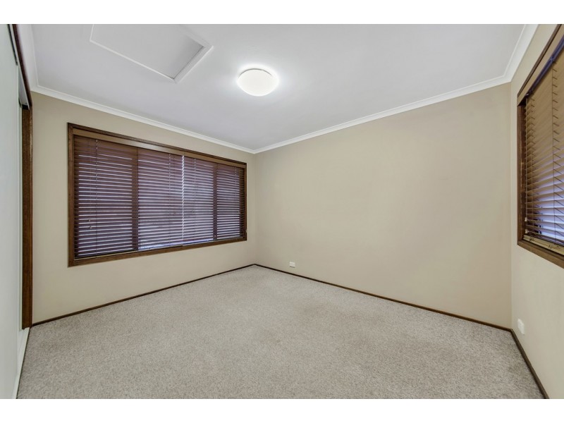 14 Carter Crescent, Calwell ACT 2905