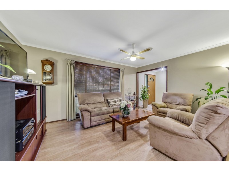 14 Carter Crescent, Calwell ACT 2905