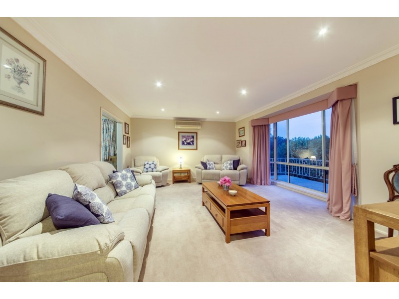 30 Davis Street, Weetangera ACT 2614