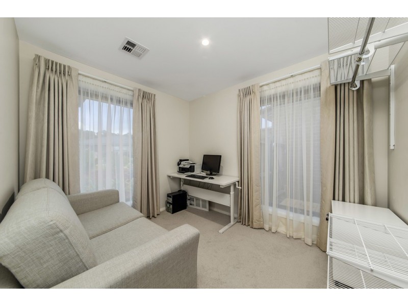 28 John Crawford Crescent, Casey ACT 2913