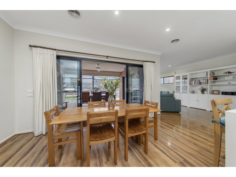 19 Kevin Curtis Crescent, Casey ACT 2913