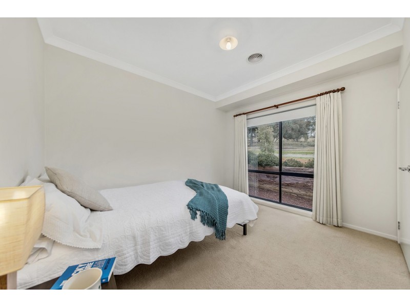 19 Kevin Curtis Crescent, Casey ACT 2913