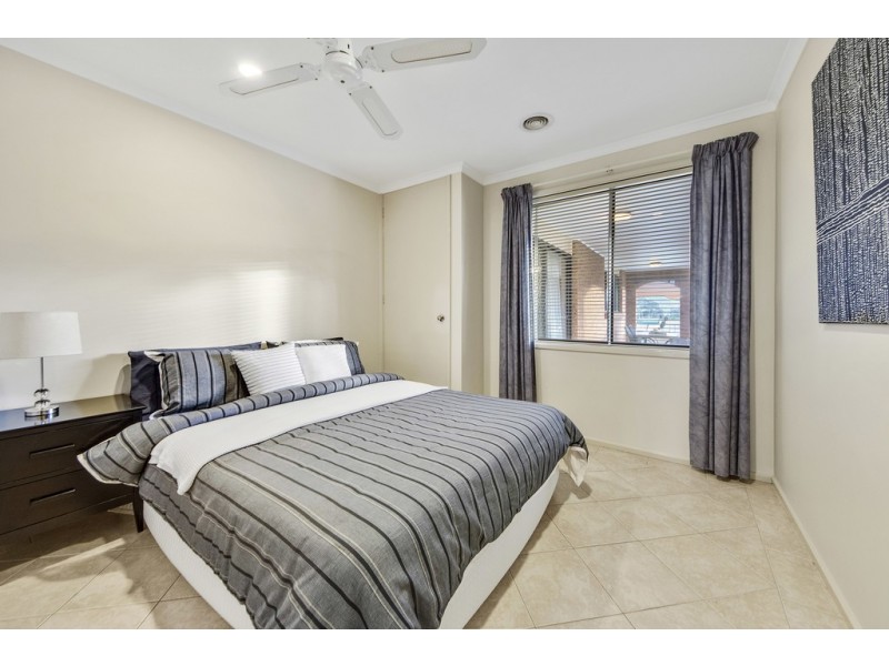 5 Shirra Close, Monash ACT 2904