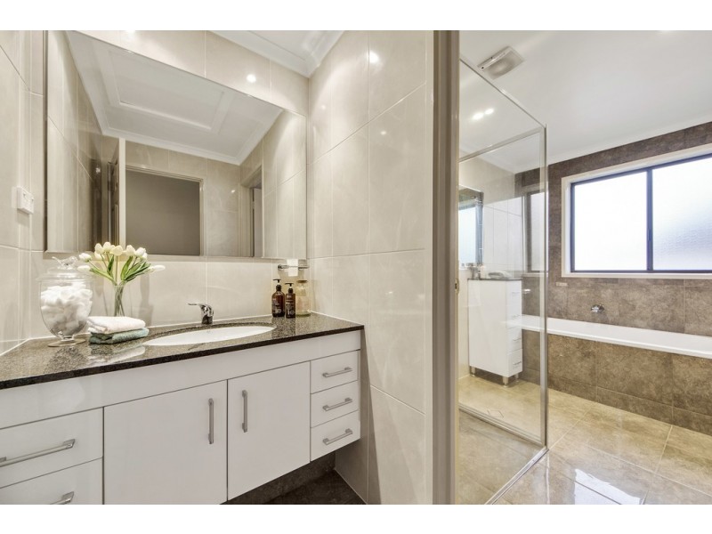 5 Shirra Close, Monash ACT 2904