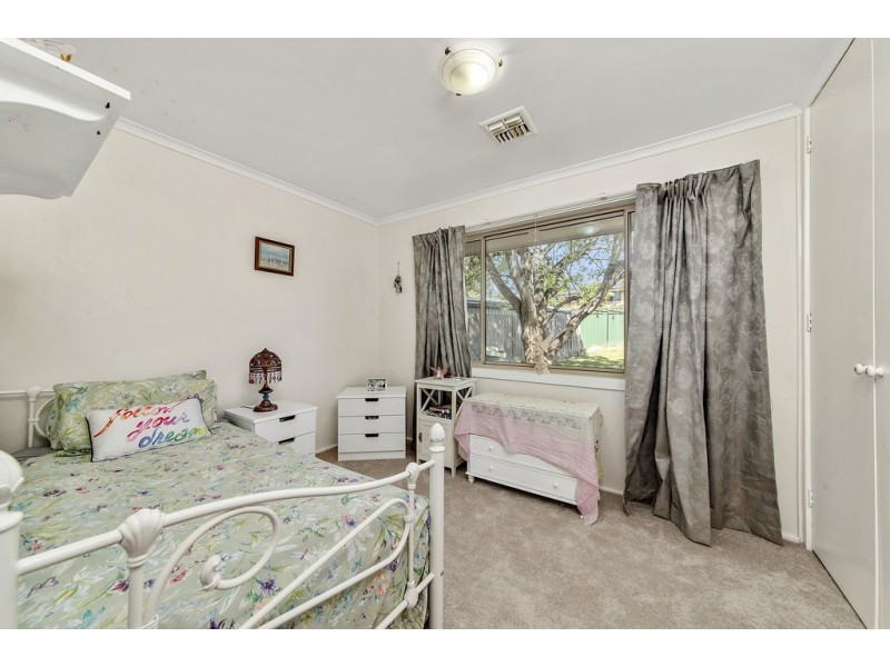 18 Pickworth Street, Holt ACT 2615