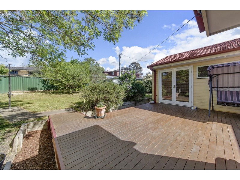 18 Pickworth Street, Holt ACT 2615