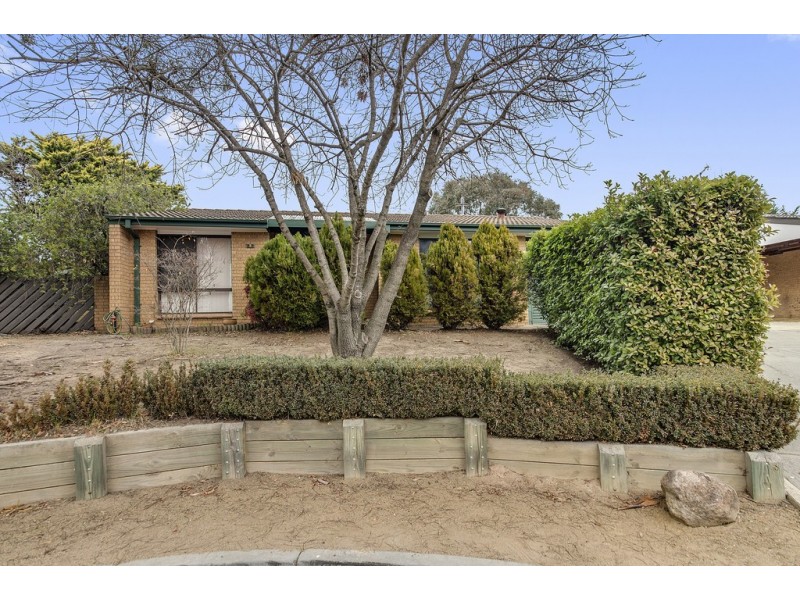 8/26 Schonell Circuit, Oxley ACT 2903