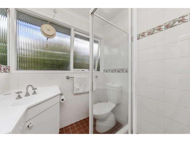 8 Weingarth Street, Holder ACT 2611