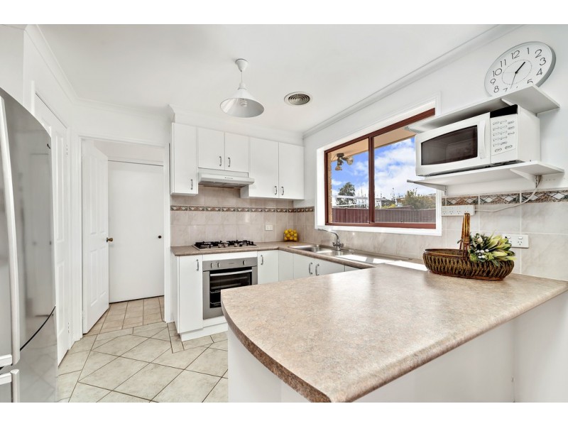 10 Allen Place, Holt ACT 2615