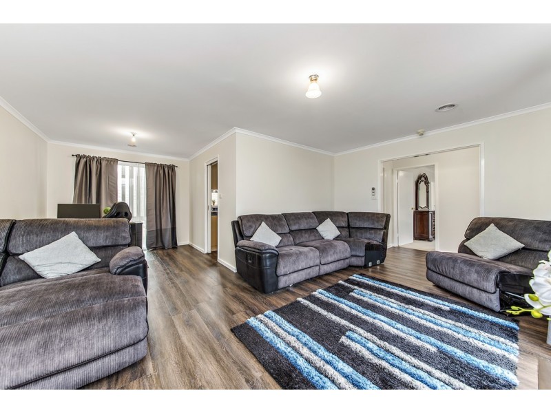 2 Cashion Court, Dunlop ACT 2615