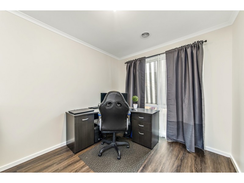 2 Cashion Court, Dunlop ACT 2615