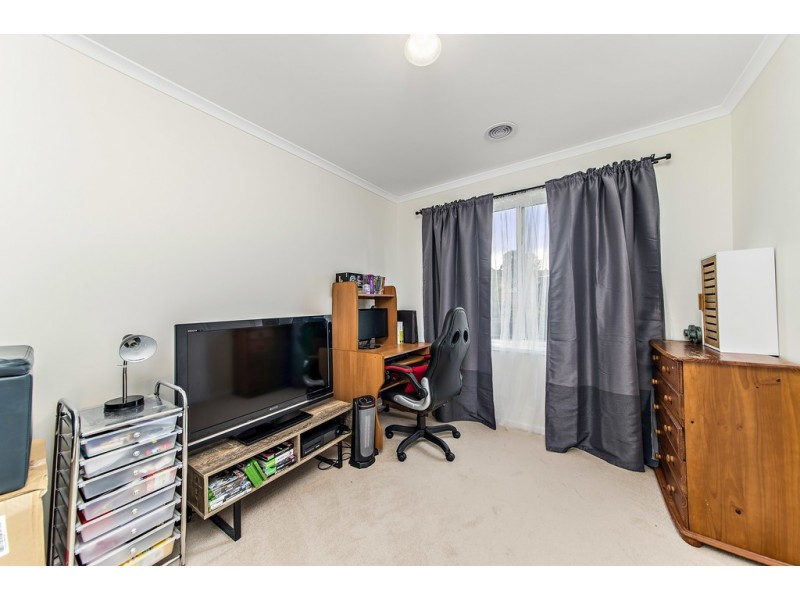 2 Cashion Court, Dunlop ACT 2615