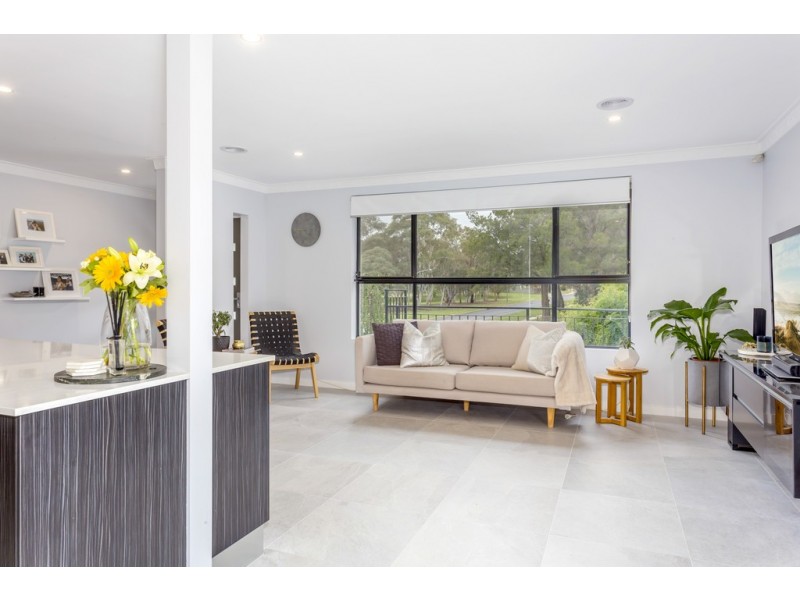 93 Beaurepaire Crescent, Holt ACT 2615