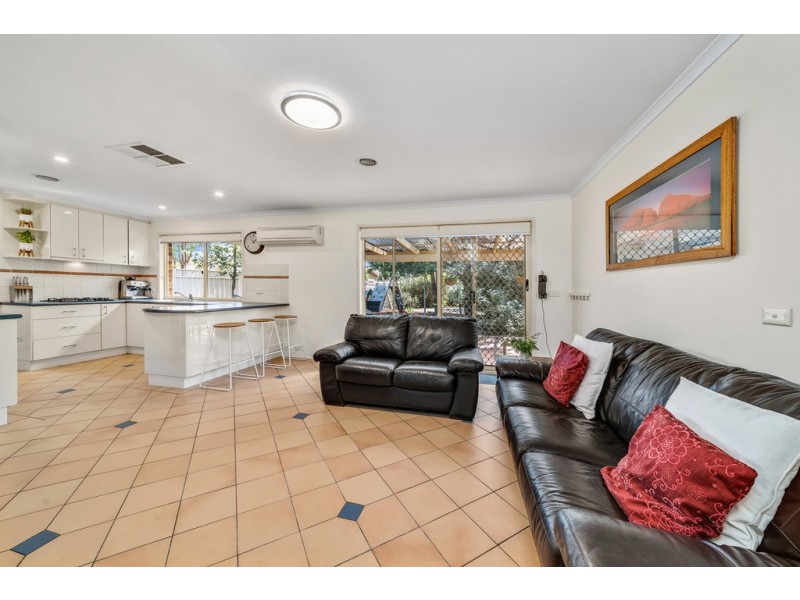 1 Capella Crescent, Giralang ACT 2617