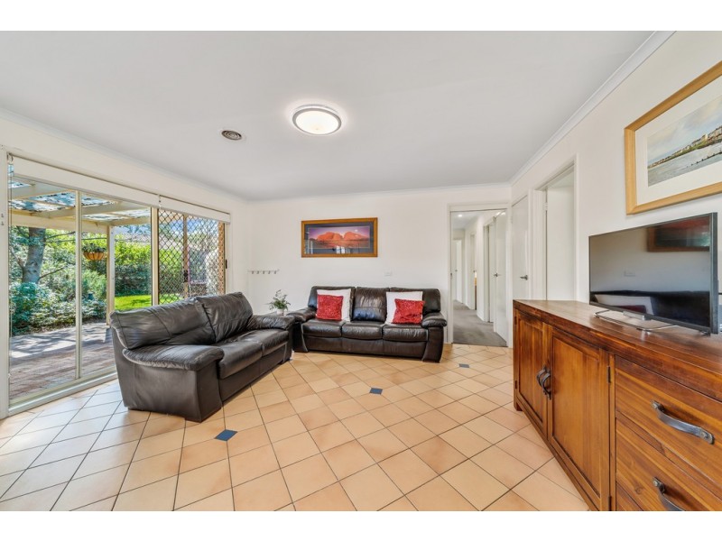 1 Capella Crescent, Giralang ACT 2617