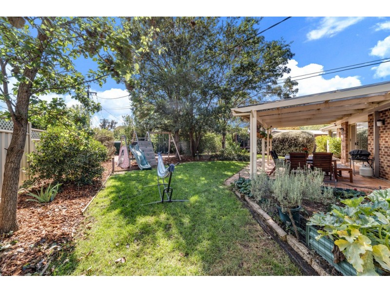 1 Capella Crescent, Giralang ACT 2617