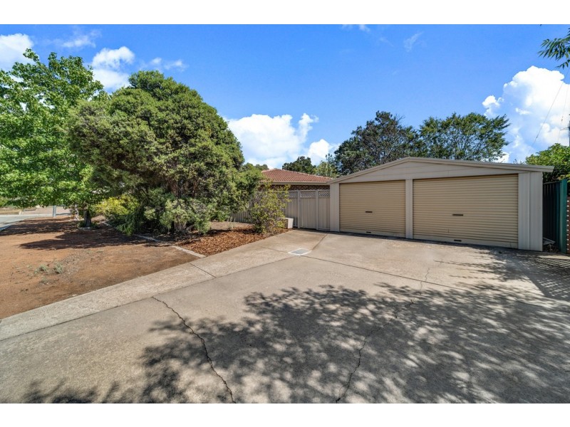 1 Capella Crescent, Giralang ACT 2617