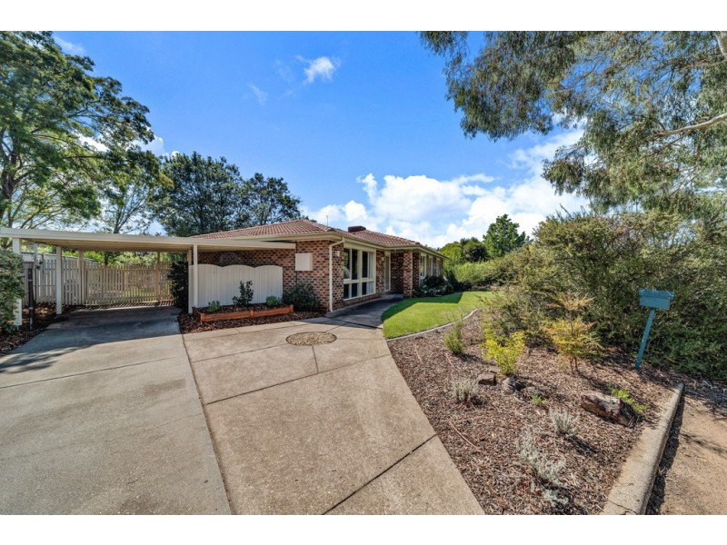 1 Capella Crescent, Giralang ACT 2617