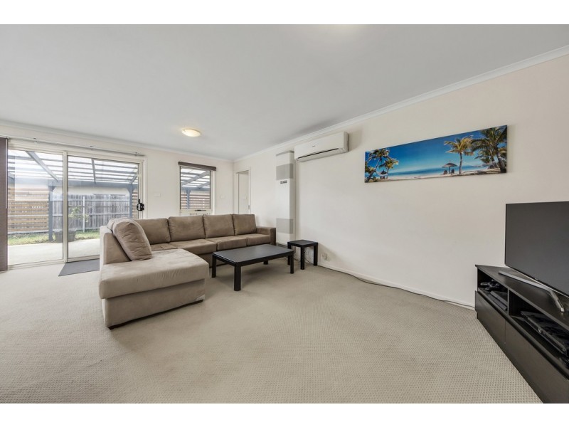 52 Dagmar Berne Street, Macgregor ACT 2615