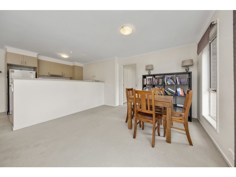 52 Dagmar Berne Street, Macgregor ACT 2615