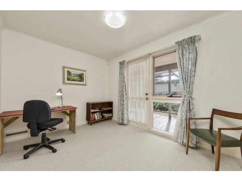 1 Cussen Street, Higgins ACT 2615