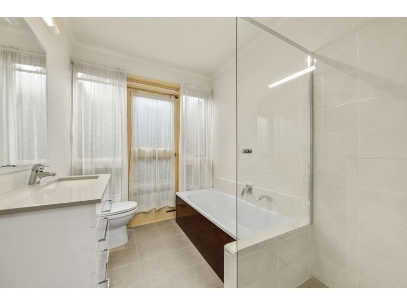 1 Cussen Street, Higgins ACT 2615