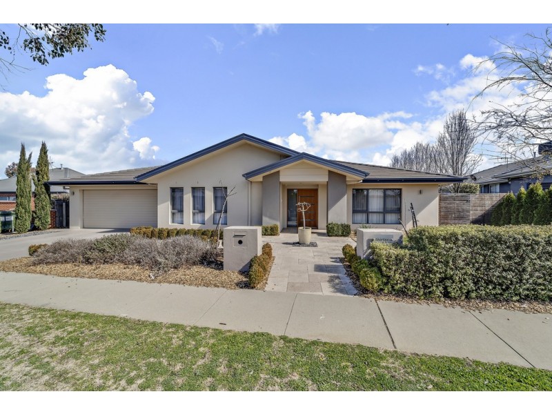 13 Phyllis Frost Street, Forde ACT 2914