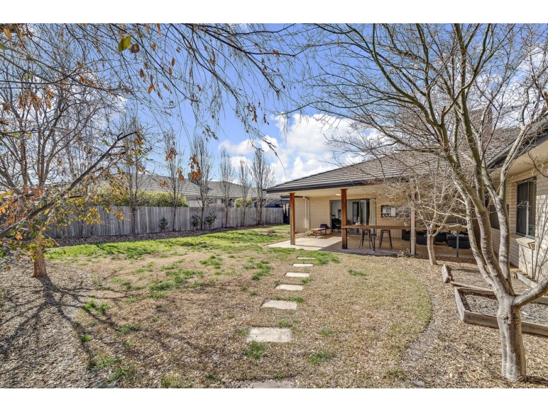 13 Phyllis Frost Street, Forde ACT 2914