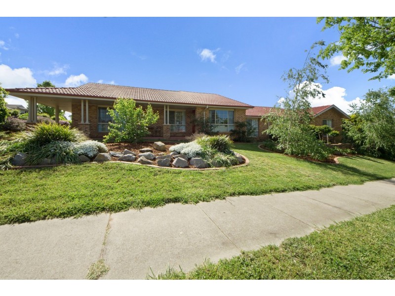 2 Hoad Place, Nicholls ACT 2913