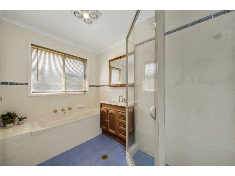 2 Hoad Place, Nicholls ACT 2913