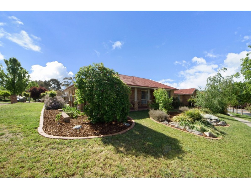 2 Hoad Place, Nicholls ACT 2913