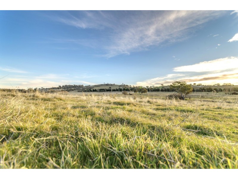 2000 Barton Highway, Springrange NSW 2618