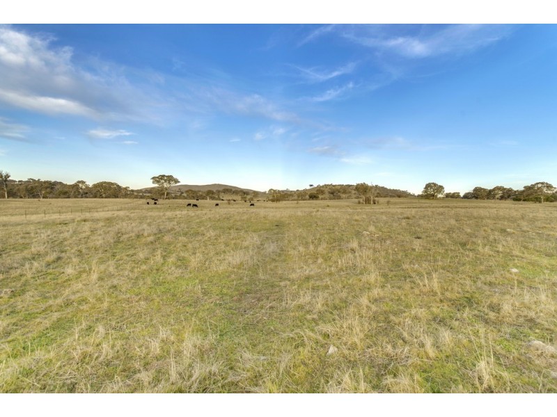 2000 Barton Highway, Springrange NSW 2618