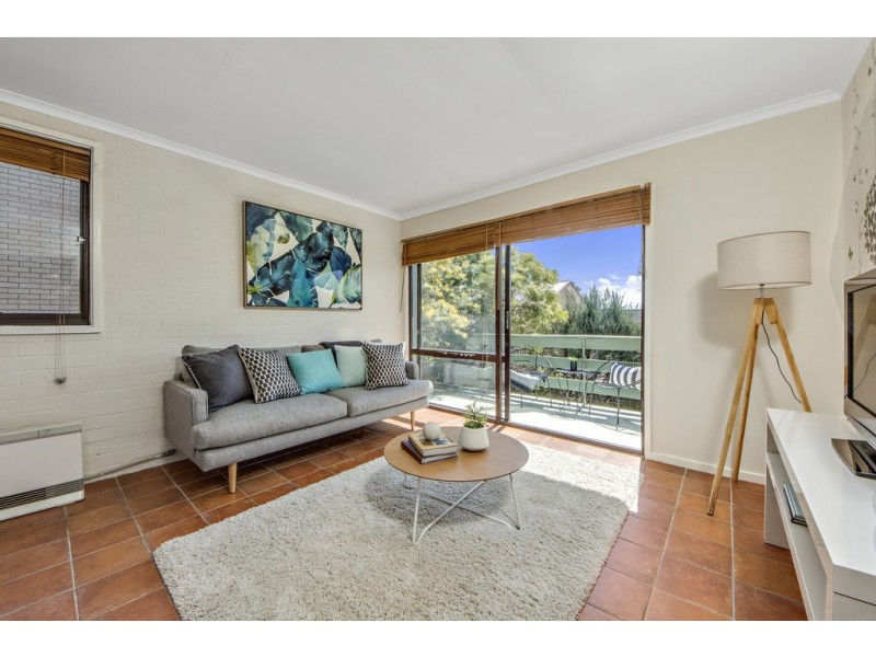1B/2 Araluen Street, Fisher ACT 2611