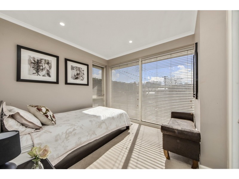 35 Rivett Street, Hackett ACT 2602