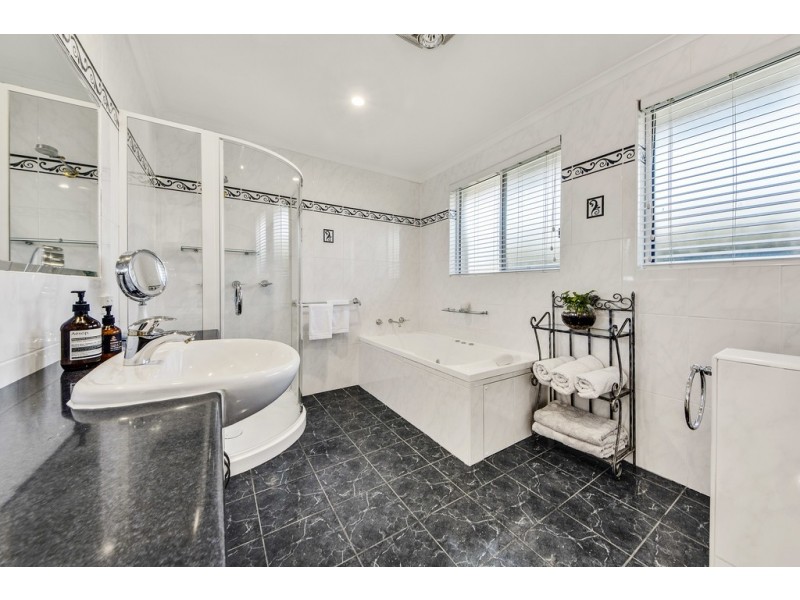 35 Rivett Street, Hackett ACT 2602