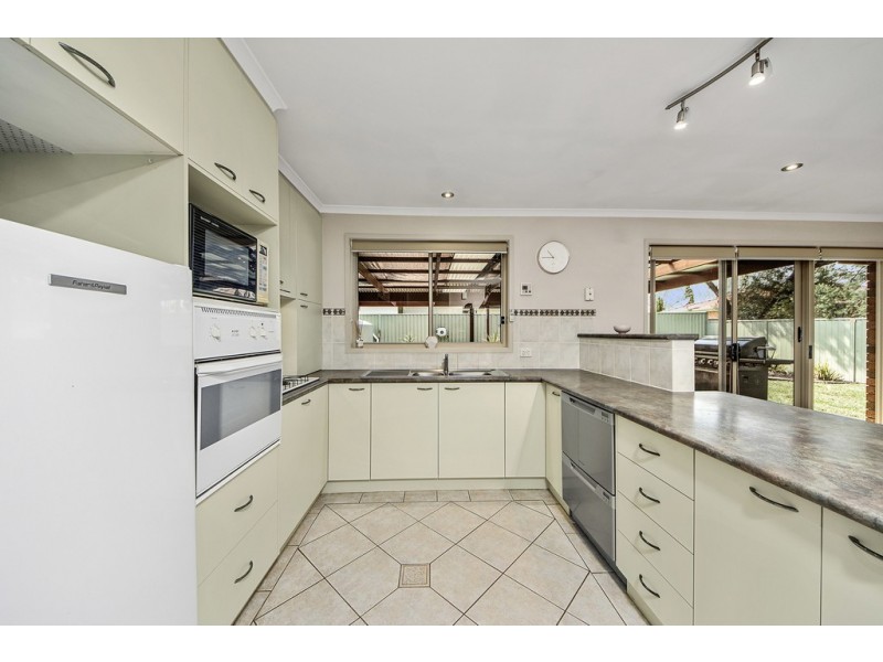 3 Bandt Place, Dunlop ACT 2615