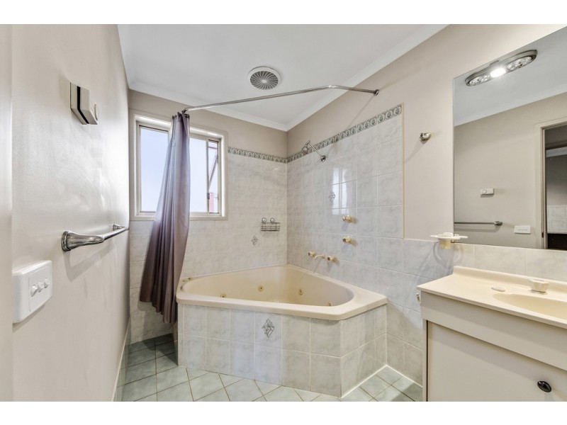 3 Bandt Place, Dunlop ACT 2615